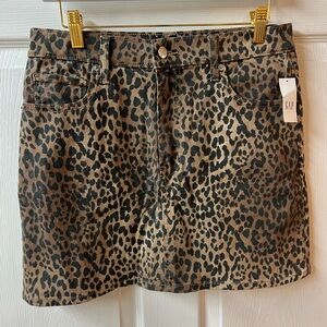 🆕 GAP Animal Print Denim Skirt